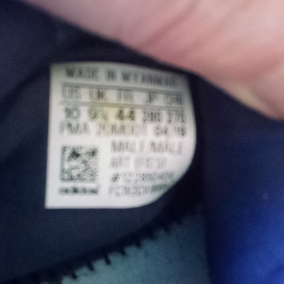 Adidas cloudfoam slip ons - Picture 9 of 9